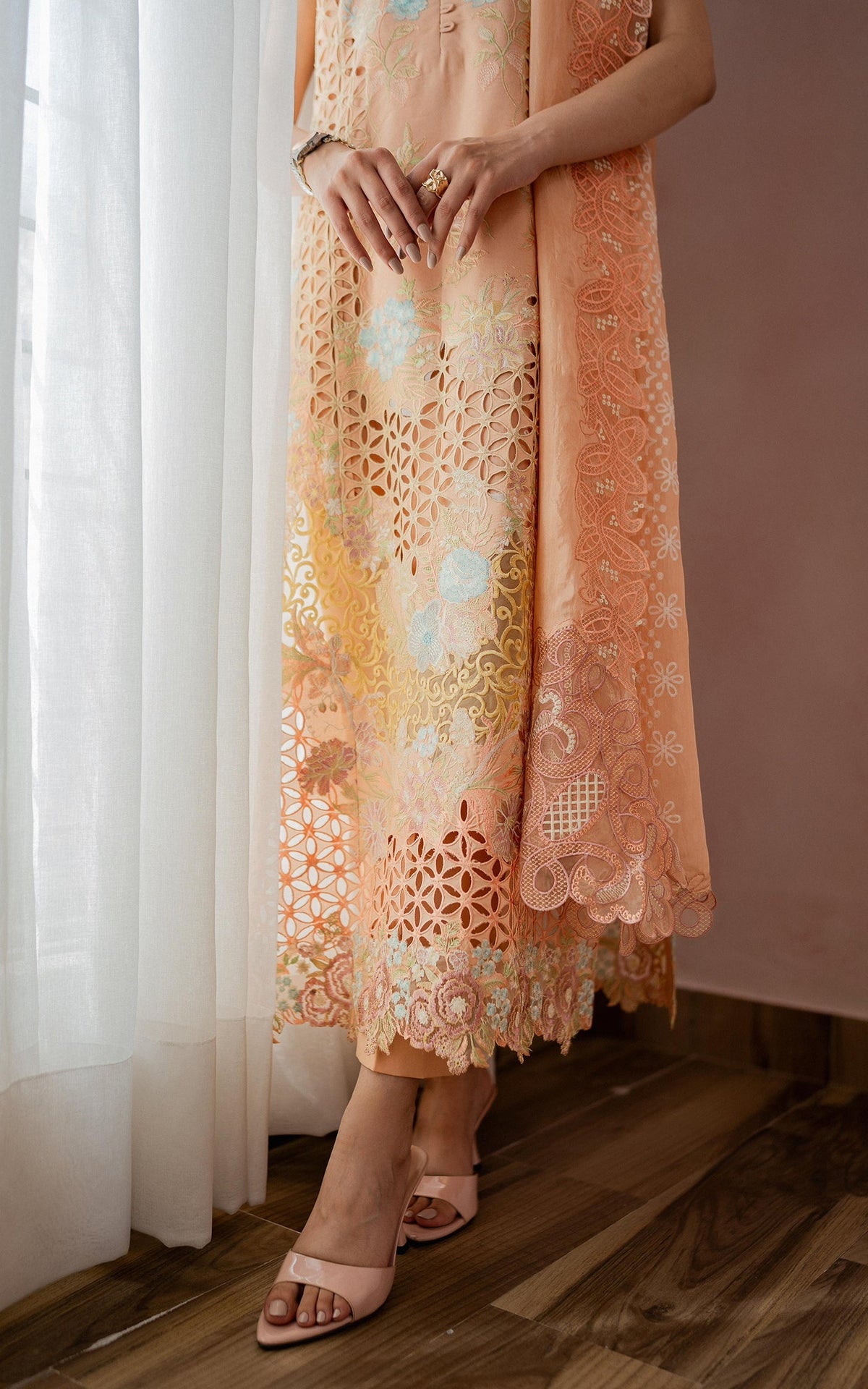 Botanical Bond VUL26-05 | 3pcs Embroidered Stitched Summer