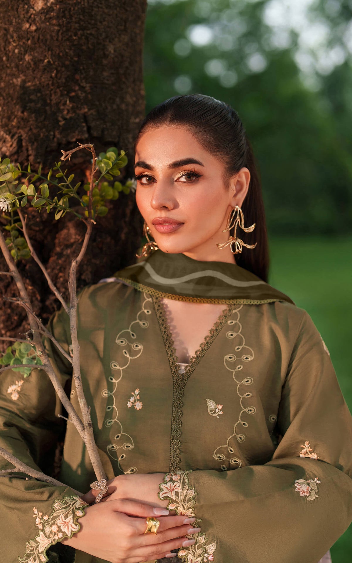 Gardenia Grace ECU25-09 - Shop Now at Asifa and Nabeel