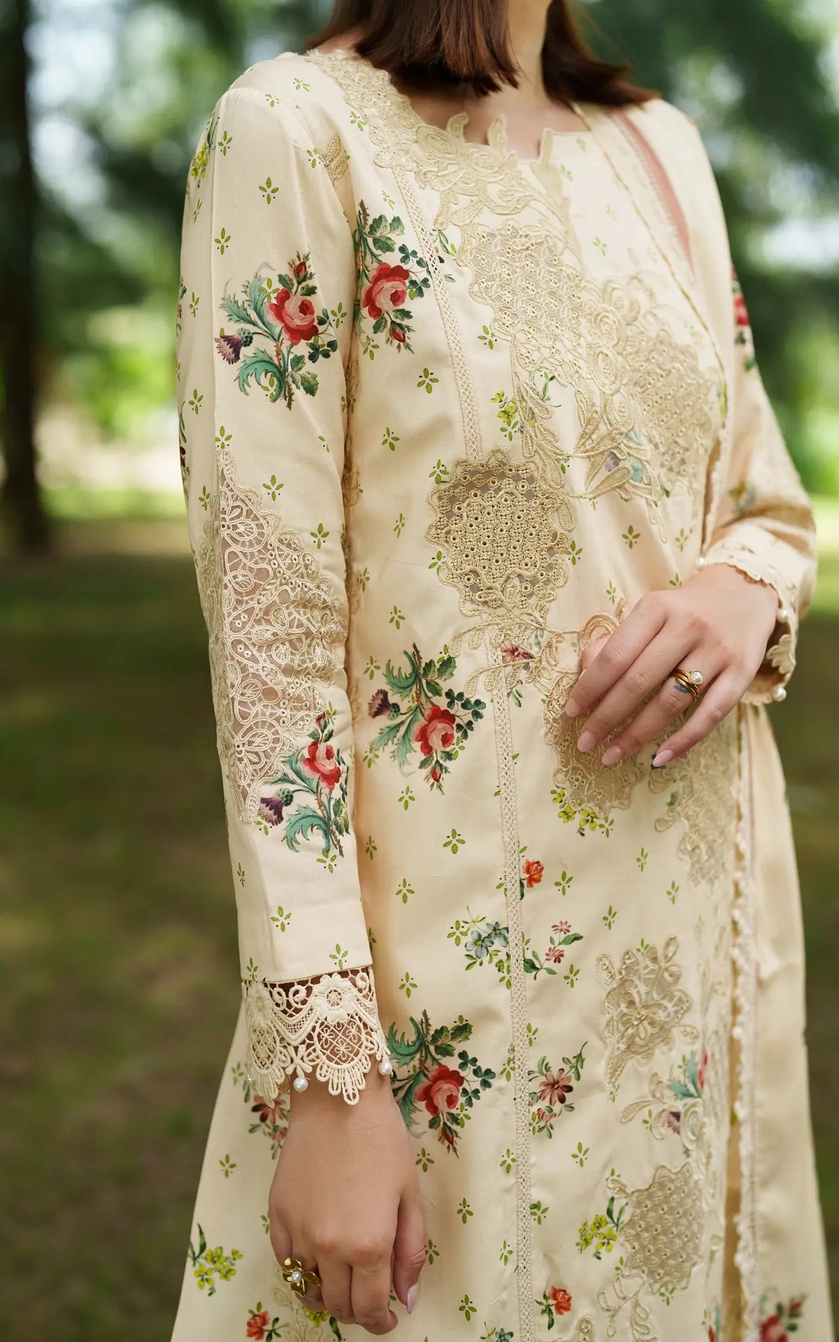 Misty Meadows-MWL25-08 | 3pcs Embroidered Stitched Suit - Shop Now at Asifa and Nabeel