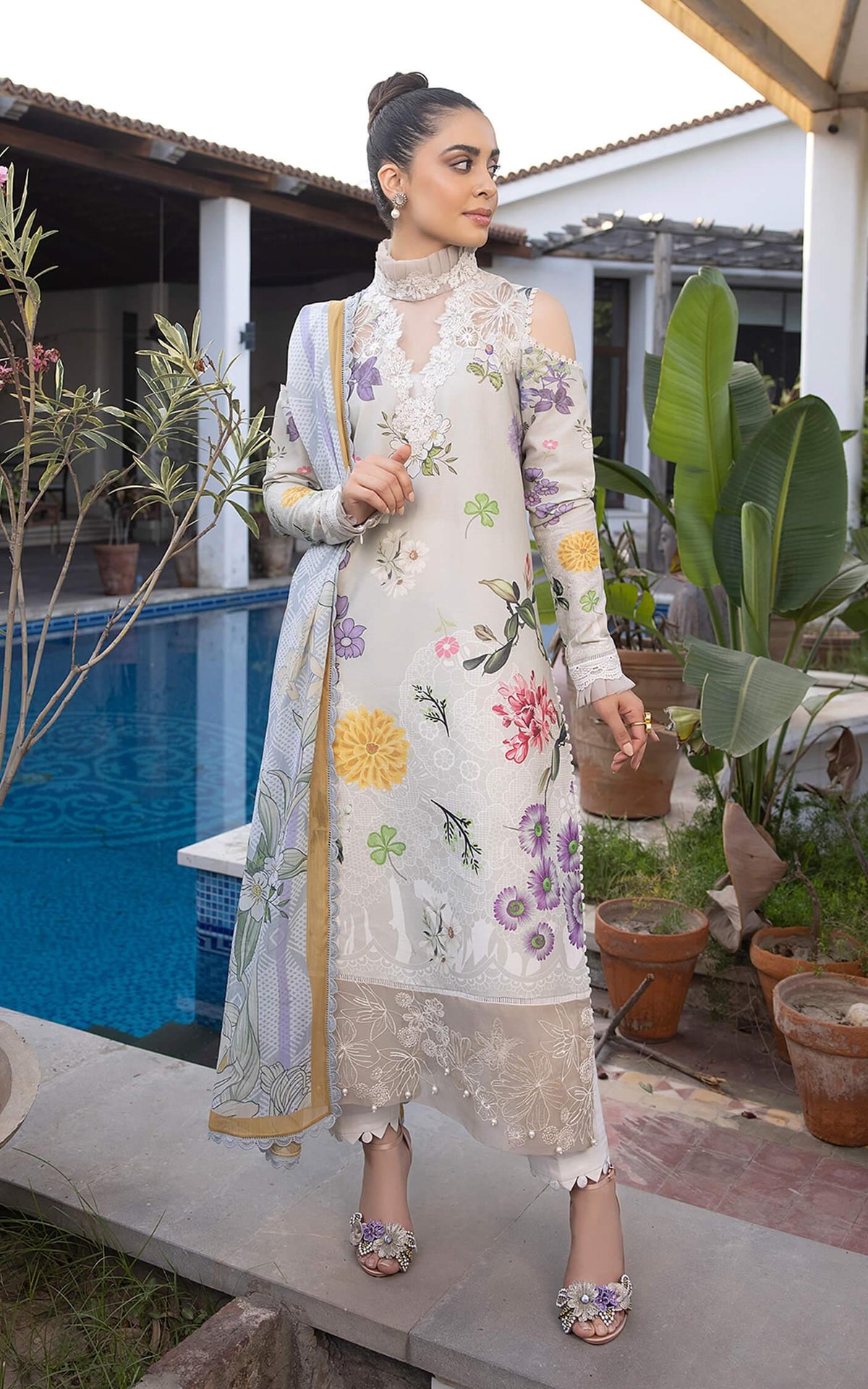 Sarmayi MK-16 | Unstitched Lawn - Shop Now at Asifa and Nabeel