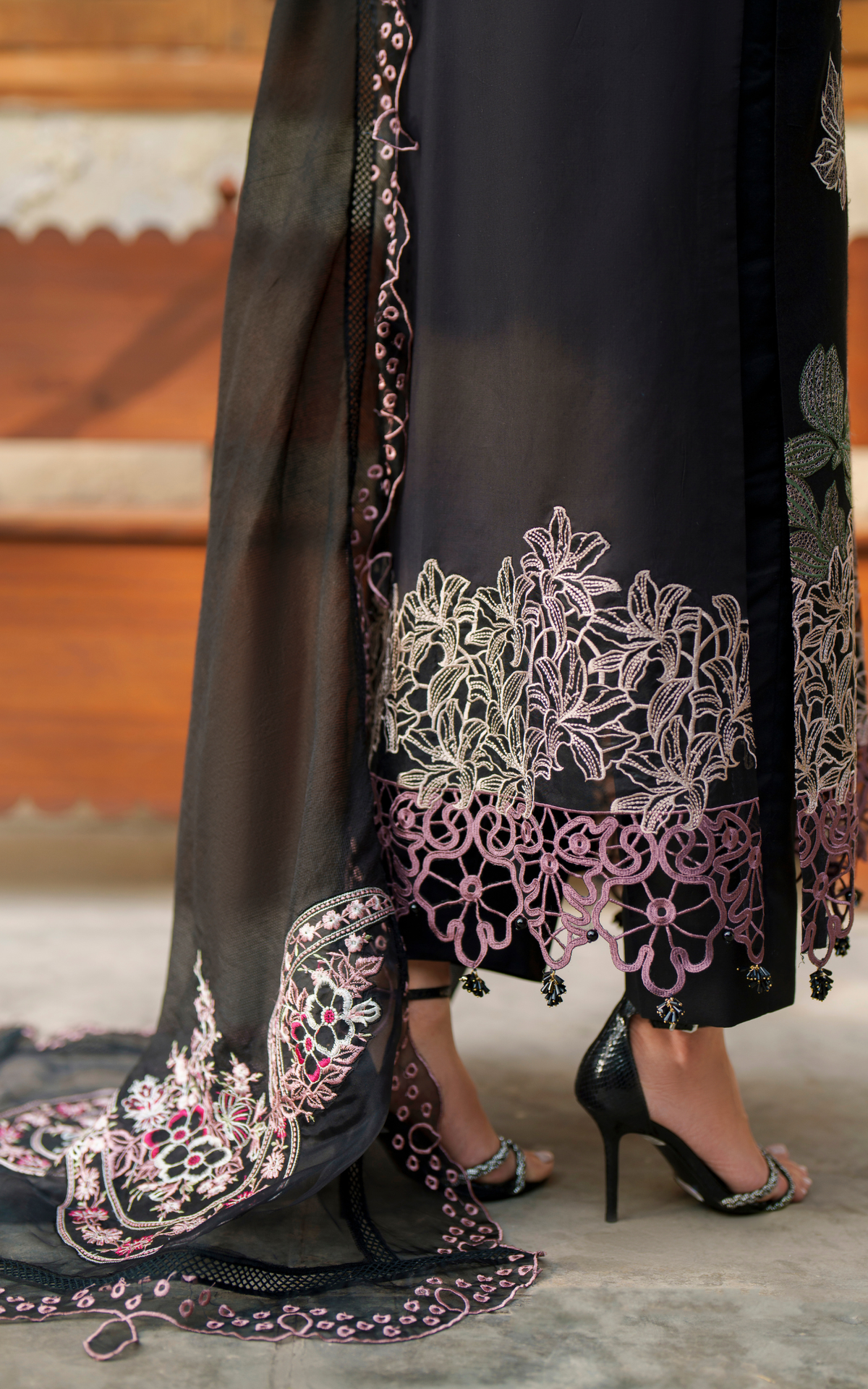 Noir Lily VUL26-01 | 3pcs Embroidered Unstitched Summer - Shop Now at Asifa and Nabeel