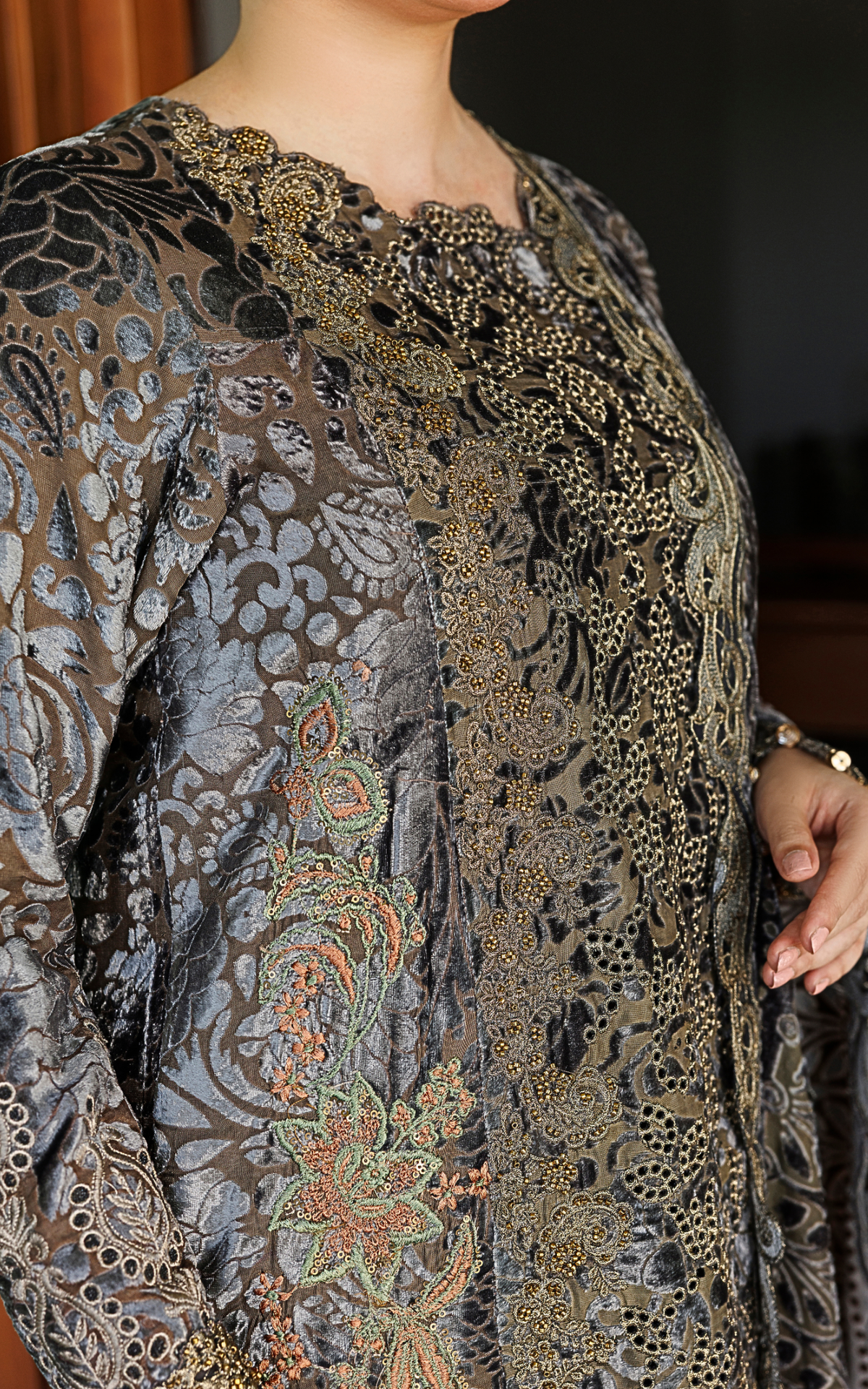 Magnolia (WLXU-05) | 3pcs Embroidered Unstitched Winter