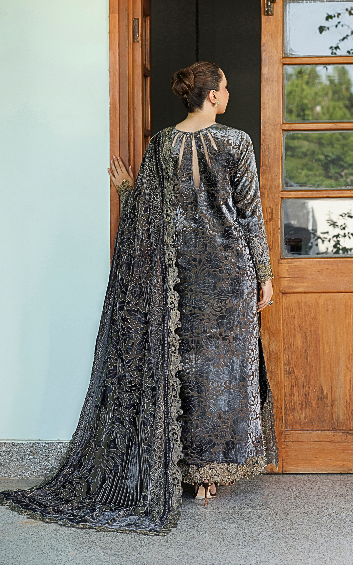 Magnolia (WLXU-05) | 3pcs Embroidered Unstitched Winter