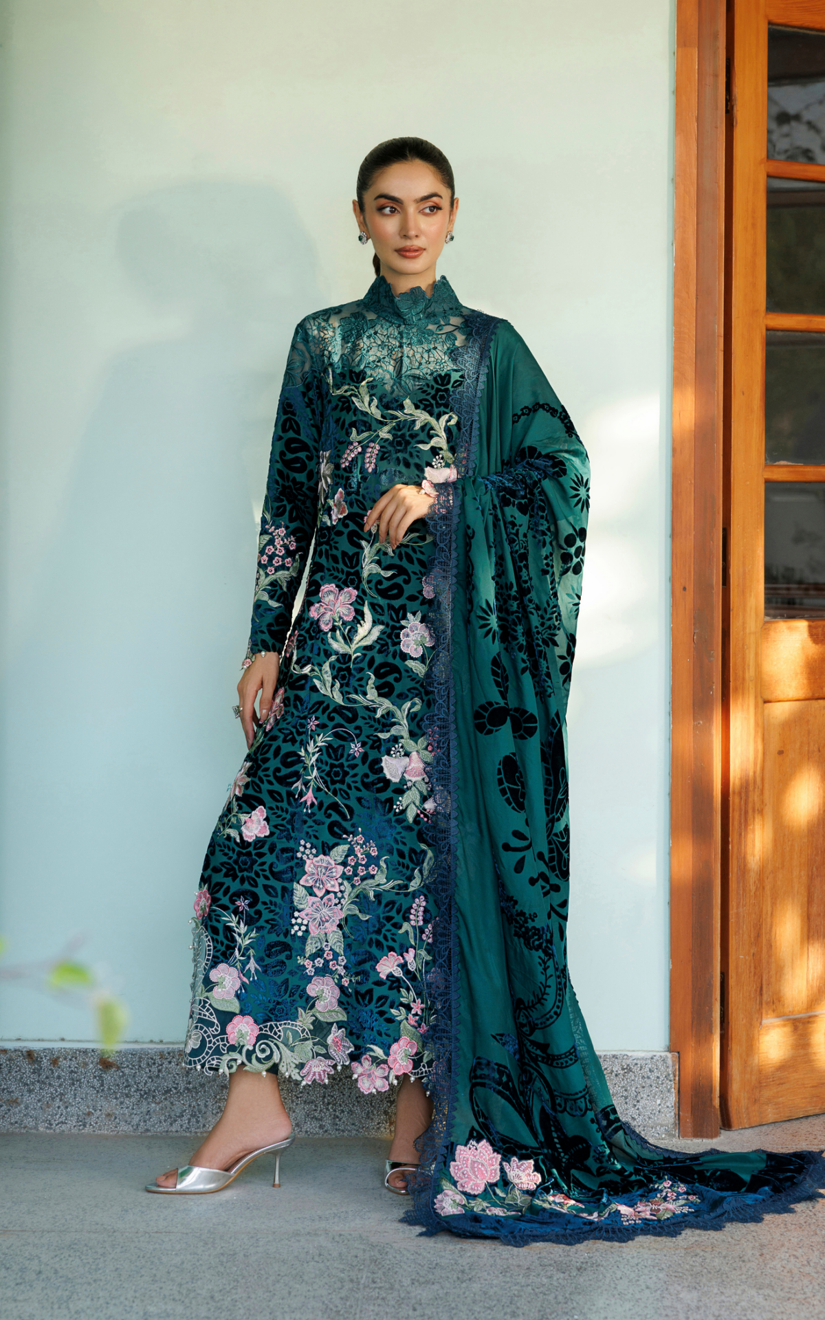 Belle (WLXU-08) | 3pcs Embroidered Unstitched Winter