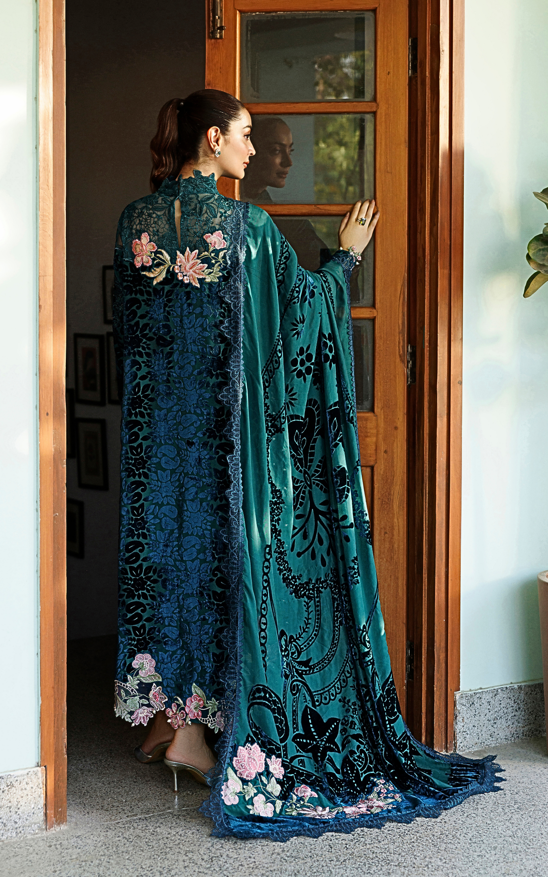 Belle (WLXU-08) | 3pcs Embroidered Unstitched Winter