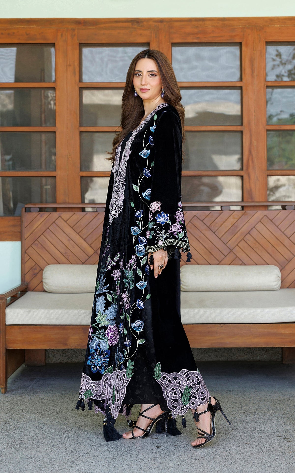 Ivy (WLXU-09) | 3pcs Embroidered Unstitched Winter