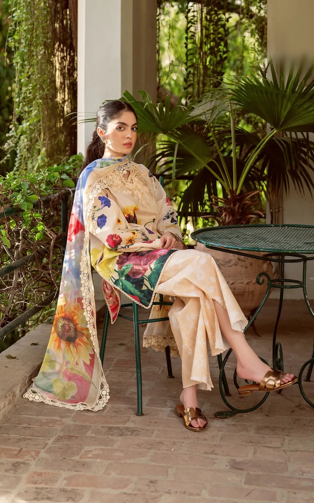 Bloomlight-(YKL25-13) - Shop Now at Asifa and Nabeel